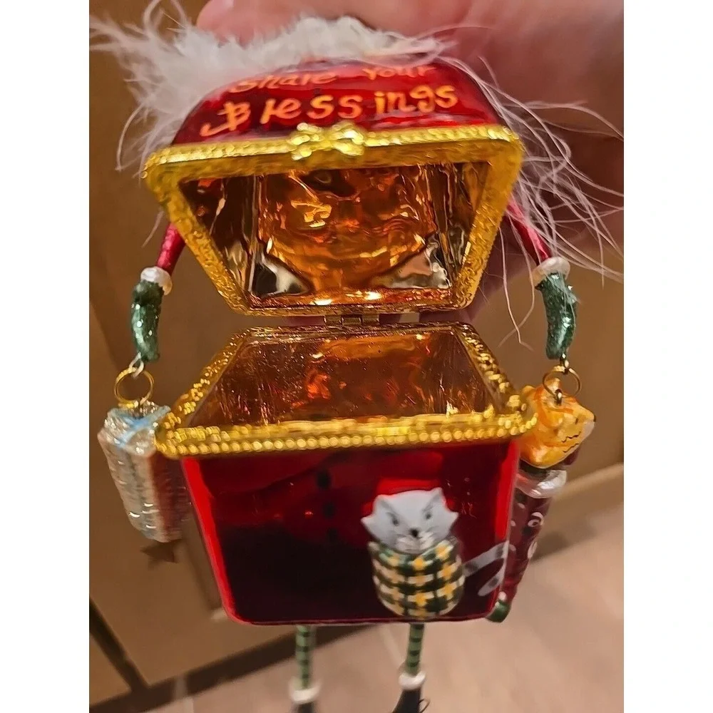 Santa Clause Rare Trinket Box Ornament Arms Legs Present Cat Share Your Blessing